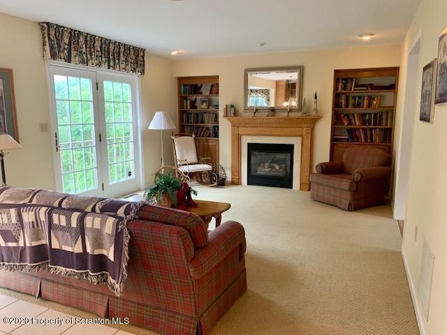 2808 Scranton Carbondale Hwy, Blakely, PA 18447